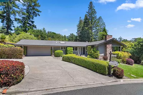 28 Ashbrook Pl, Moraga, CA 94556 photo 1