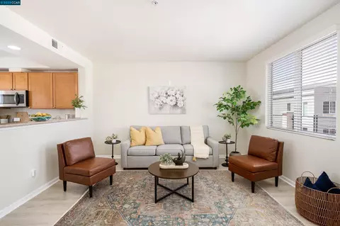88 E 6th St #405, Pittsburg, CA 94565 photo 1