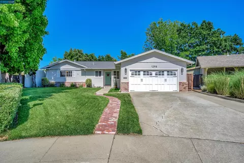 1298 Traud Dr, Concord, CA 94518 photo 1