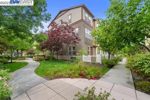 202 Peppermint Tree Ter #1, Sunnyvale, CA 94086 photo 1