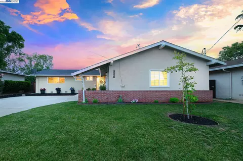 4166 School St, Pleasanton, CA 94566 photo 1