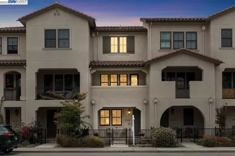 2118 Clement, Alameda, CA 94501 photo 1