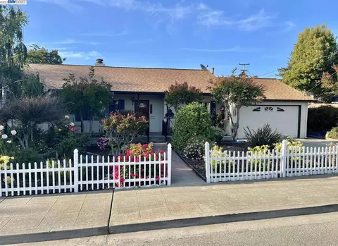 4334 Edwards Ln, Castro Valley, CA 94546 photo 1