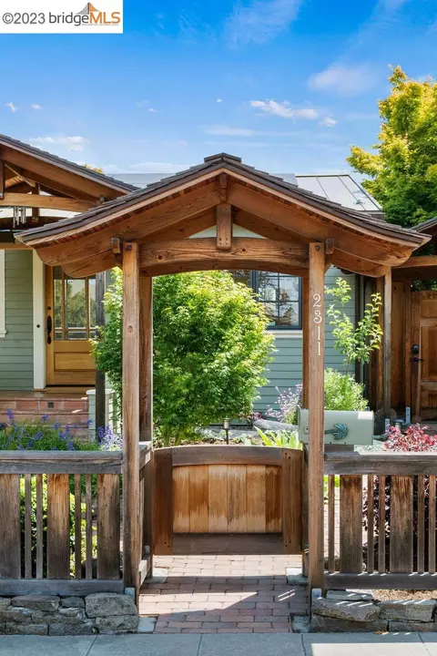 2311 Edwards St, Berkeley, CA 94702 photo 1