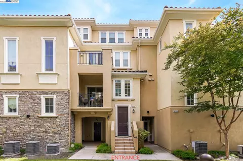 4394 Fitzwilliam St, Dublin, CA 94568 photo 1