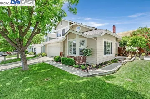 7810 Crossridge Rd, Dublin, CA 94568 photo 1
