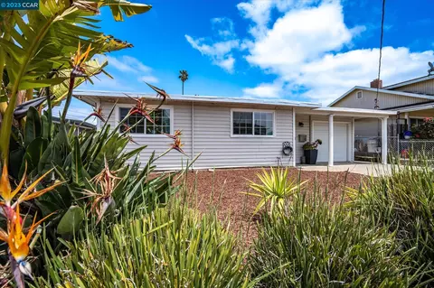 809 Johnson Dr, Richmond, CA 94806 photo 1