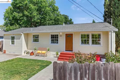 2000 Chalomar Rd, Concord, CA 94518 photo 1