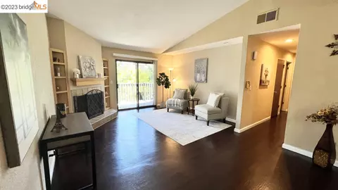 1341 Hull Ln, Martinez, CA 94553 photo 1