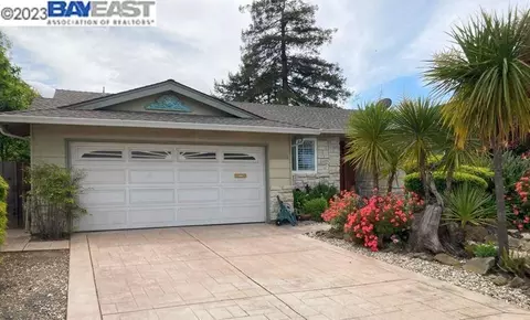 4801 Windermere Dr, Newark, CA 94560 photo 1