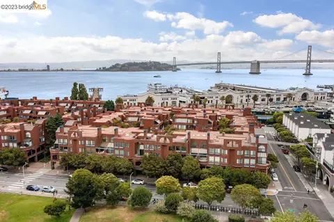 550 Davis St #26, San Francisco, CA 94111 photo 1