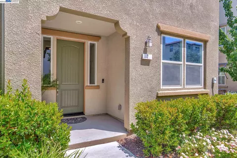 1280 Gusty Loop #7, Livermore, CA 94550 photo 1