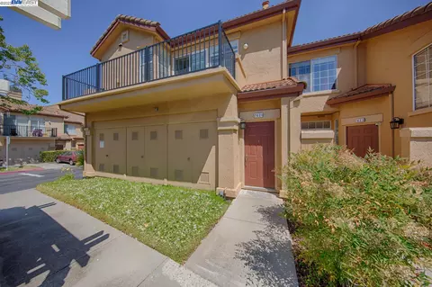 7621 Tuscany Dr, Dublin, CA 94568 photo 1