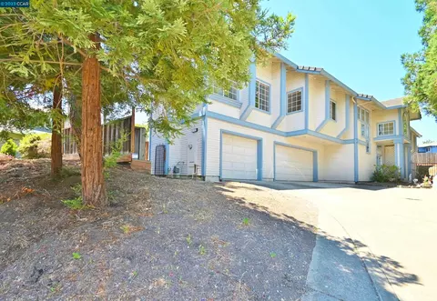 2300 Pine St, Martinez, CA 94553 photo 1
