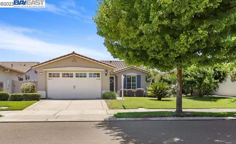 2339 Shadow Berry Dr, Manteca, CA 95336 photo 1