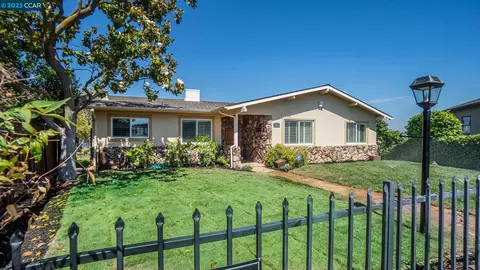 2131 Valente Ct, Martinez, CA 94553 photo 1