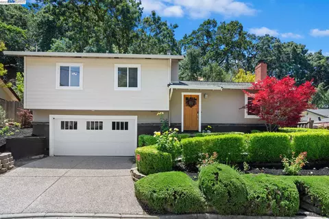 1202 Vacation Dr, Lafayette, CA 94549 photo 1