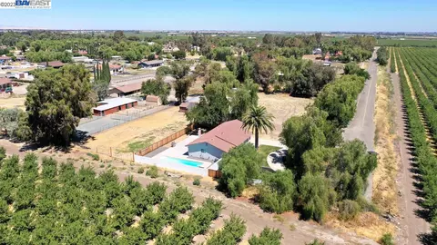23567 Grunauer Rd, Tracy, CA 95304 photo 1