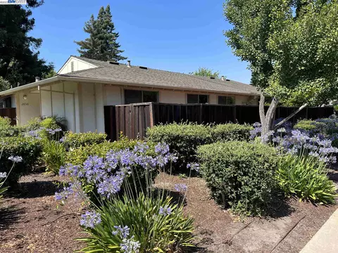 2656 Shadow Mountain Dr, San Ramon, CA 94583 photo 1