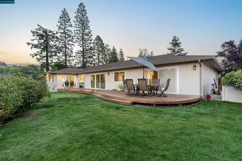 143 Brookfield Dr, Moraga, CA 94556 photo 1