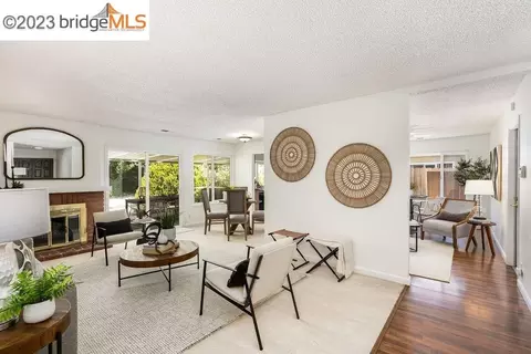 121 Dogwood Ln, Vallejo, CA 94591 photo 1