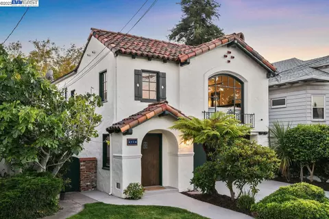 2114 Pacific Ave, Alameda, CA 94501 photo 1