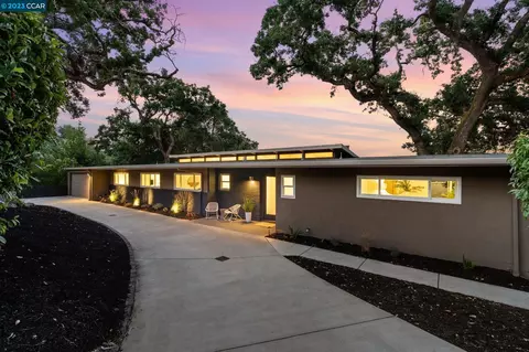 1062 Via Roble, Lafayette, CA 94549 photo 1