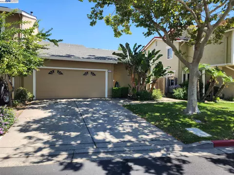 72 Edgewater Pl, Pittsburg, CA 94565 photo 1