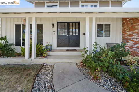 5156 Brookside Ln, Concord, CA 94521 photo 1