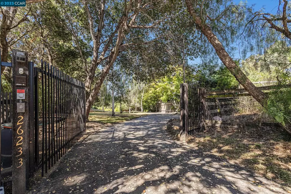 26233 Clover Rd, Hayward, CA 94542 50 Photos Movoto