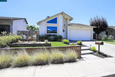 4660 Deercreek Ln, Concord, CA 94521 photo 1