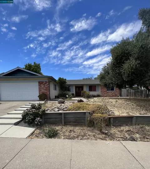 3820 Crestview Dr, Pittsburg, CA 94565 photo 1
