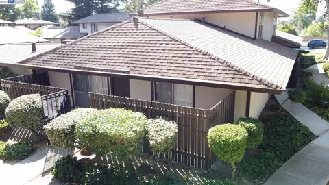 5420 Roundtree Ct #A, Concord, CA 94521 photo 1