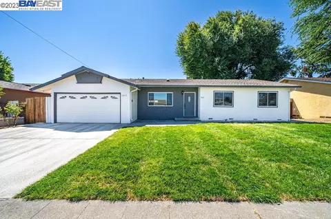 7412 Limerick Ave, Dublin, CA 94568 photo 1