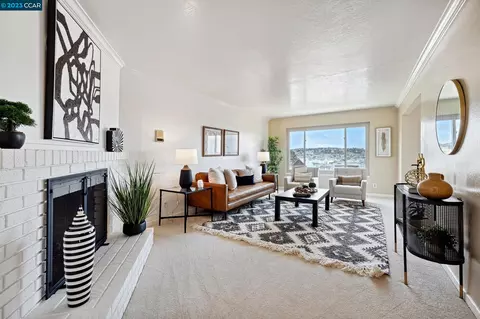 958 Ingerson Ave, San Francisco, CA 94124 photo 1