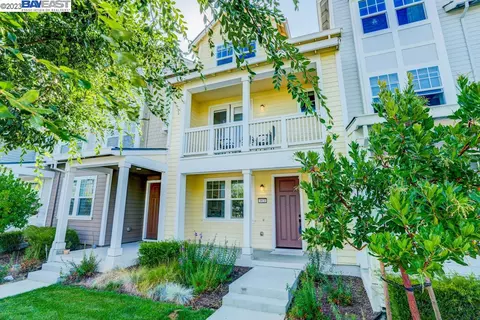 3921 Pyramid Way, Mountain View, CA 94043 photo 1