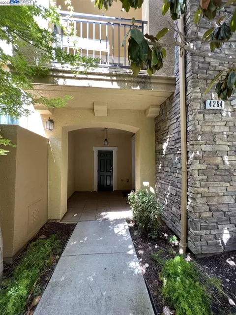 4264 Fitzwilliam St, Dublin, CA 94568 photo 1