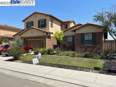 1522 Como Dr, Manteca, CA 95337 photo 1