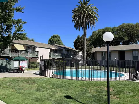 4888 Clayton Rd #43, Concord, CA 94521 photo 1