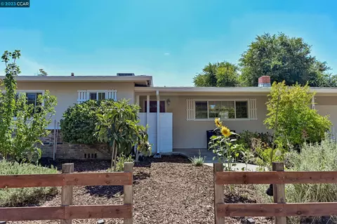 2121 Dena Dr, Concord, CA 94519 photo 1