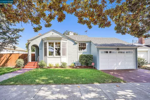 3211 Clinton Ave, Richmond, CA 94804 photo 1