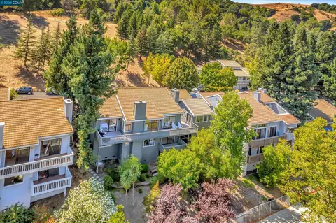 919 Augusta Dr, Moraga, CA 94556 photo 1