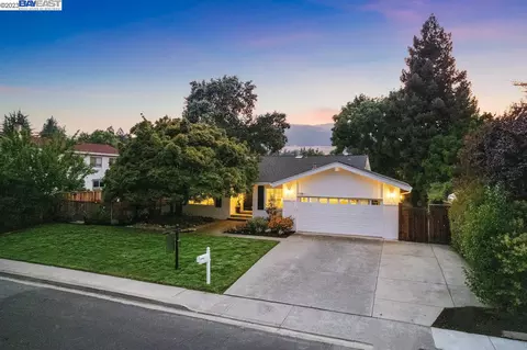 1305 Brookside Dr, Danville, CA 94526 photo 1