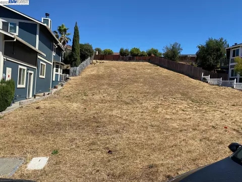 124 Skyline Ct, Vallejo, CA 94591 photo 1