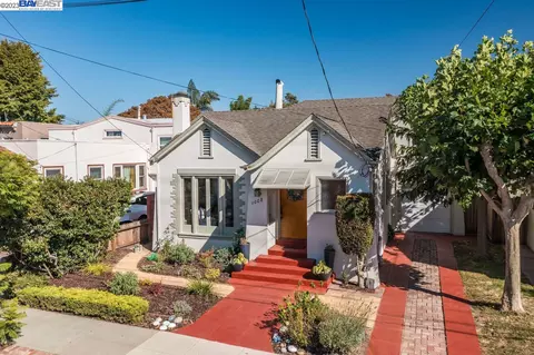 1008 Pearl St, Alameda, CA 94501 photo 1
