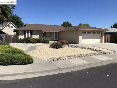 124 Donner Dr, Vacaville, CA 95687 photo 1