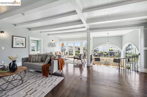 862 Walnut St, Alameda, CA 94501 photo 1