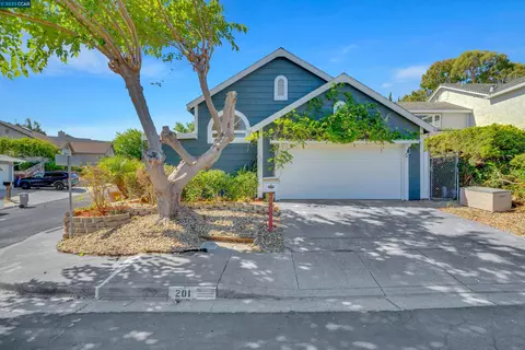 201 Schooner Way, Vallejo, CA 94590 photo 1