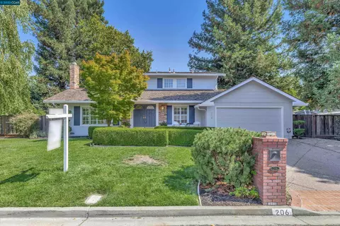 206 Sheila Ct, Moraga, CA 94556 photo 1