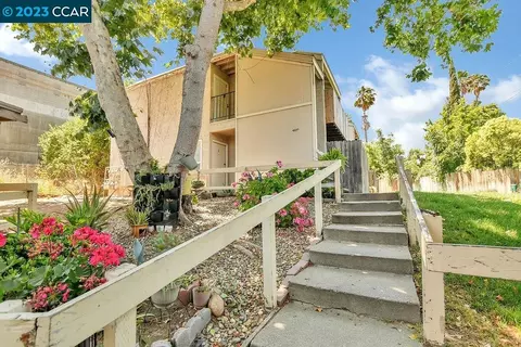 4810 Blum Rd #5, Martinez, CA 94553 photo 1